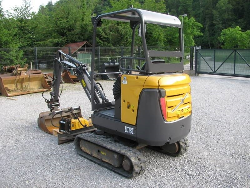 Volvo EC18C 3 žlice + kladivo Volvo HB02 - Minigraafmachine: afbeelding 3 Volvo EC18C 3 žlice + kladivo Volvo HB02 - Minigraafmachine: afbeelding 3