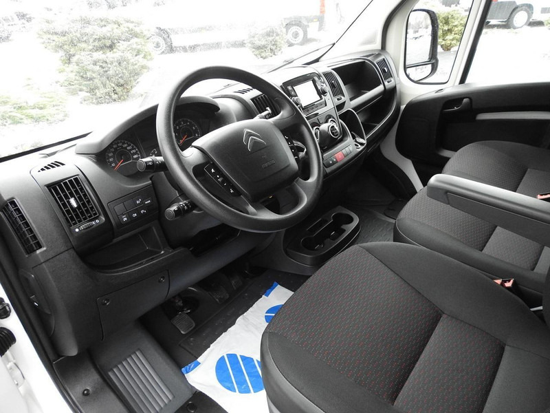 Citroën JUMPER KONTENER WINDA 8 PALET TEMPOMAT NAWIGACJA KLIMATYZACJA 1 - Bakwagen: afbeelding 2 Citroën JUMPER KONTENER WINDA 8 PALET TEMPOMAT NAWIGACJA KLIMATYZACJA 1 - Bakwagen: afbeelding 2