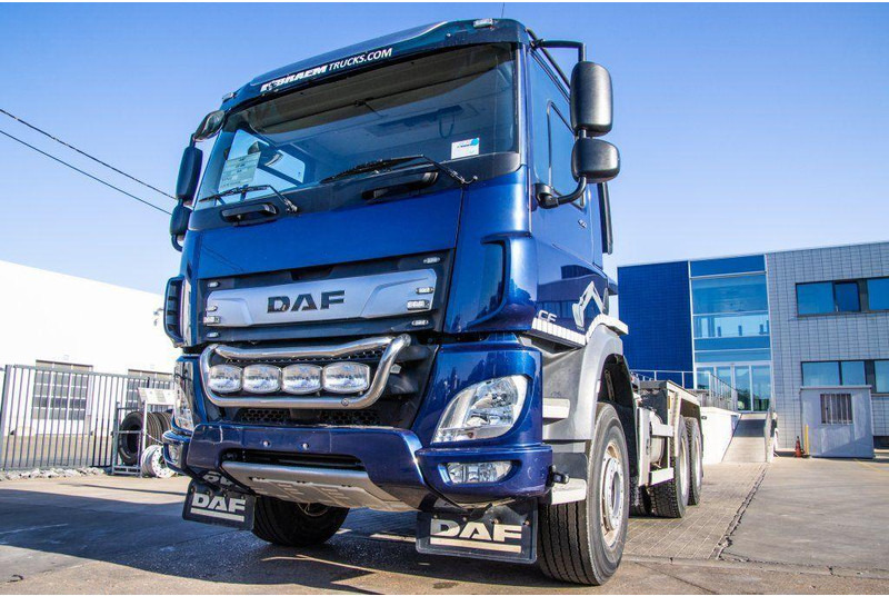 DAF CF 450 - Haakarmsysteem vrachtwagen: afbeelding 1 DAF CF 450 - Haakarmsysteem vrachtwagen: afbeelding 1