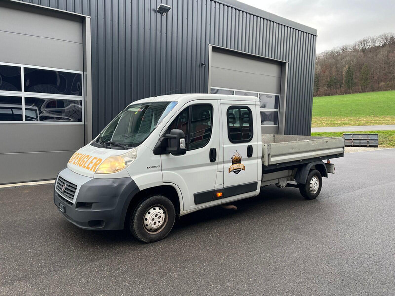 Fiat Ducato 2.3 Doka platós - Bestelwagen met open laadbak, Bestelwagen met dubbele cabine: afbeelding 2 Fiat Ducato 2.3 Doka platós - Bestelwagen met open laadbak, Bestelwagen met dubbele cabine: afbeelding 2