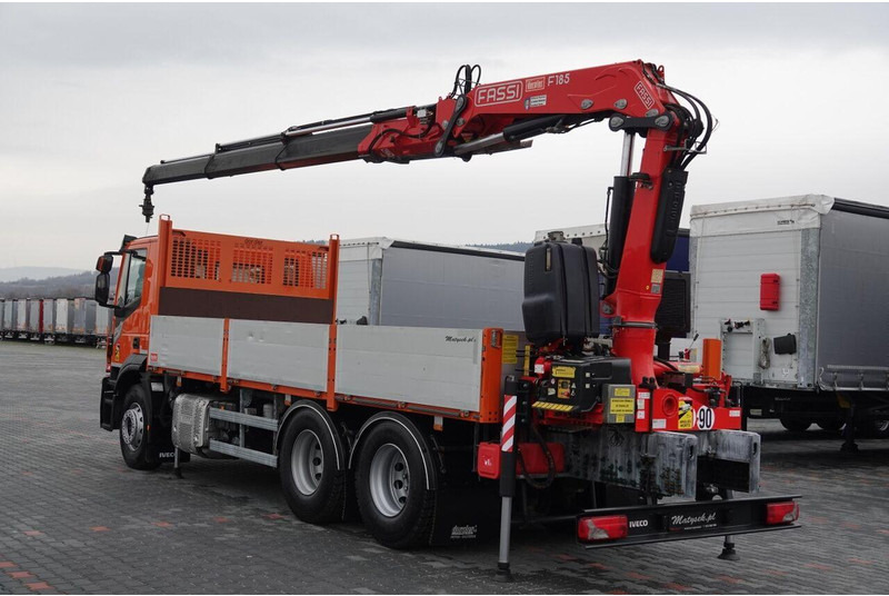 Iveco 420 - Vrachtwagen met open laadbak, Kraanwagen: afbeelding 4 Iveco 420 - Vrachtwagen met open laadbak, Kraanwagen: afbeelding 4