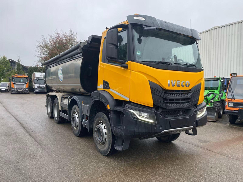 Iveco AD 410 T51 - Kipper vrachtwagen: afbeelding 2 Iveco AD 410 T51 - Kipper vrachtwagen: afbeelding 2