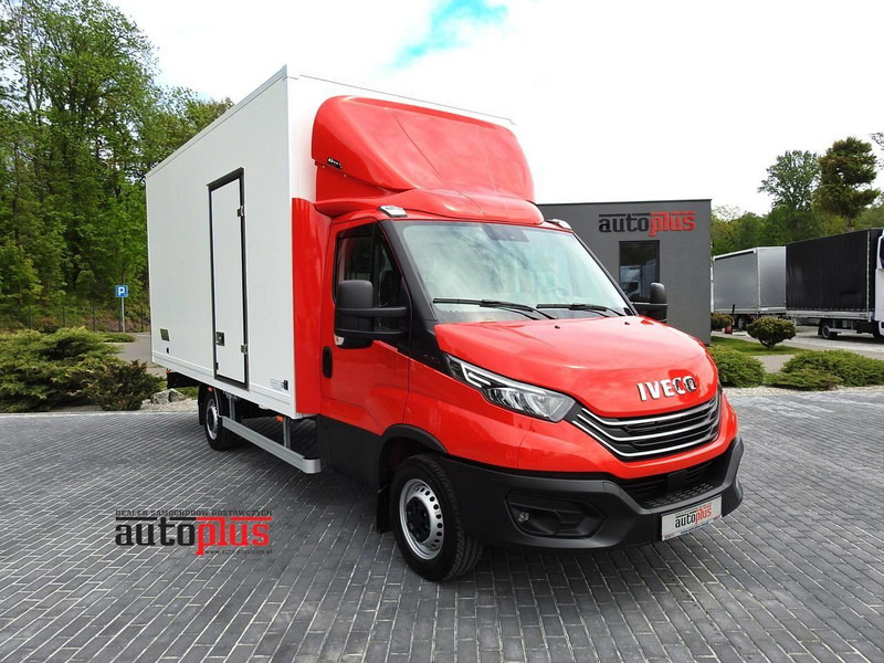 Iveco DAILY 35S18 NOWY KONTENER 10 PALET TEMPOMAT NAWIGACJA KLIMATYZAC - Bestelwagen gesloten laadbak: afbeelding 1 Iveco DAILY 35S18 NOWY KONTENER 10 PALET TEMPOMAT NAWIGACJA KLIMATYZAC - Bestelwagen gesloten laadbak: afbeelding 1