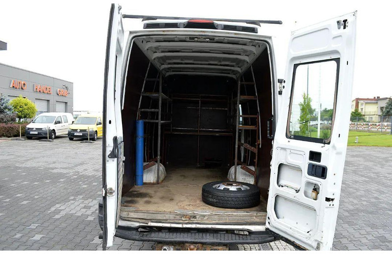 Iveco Daily 35C15 Blaszak L4H2 Brygadówka 6-seater Doka Dubel Cabin - Minibus, Personenvervoer: afbeelding 5 Iveco Daily 35C15 Blaszak L4H2 Brygadówka 6-seater Doka Dubel Cabin - Minibus, Personenvervoer: afbeelding 5