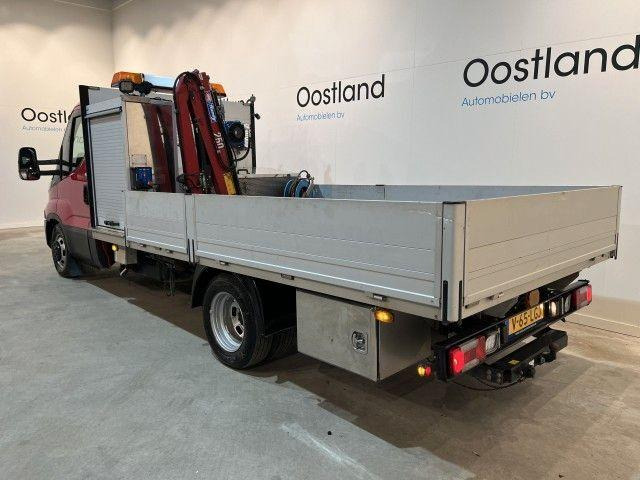 Iveco Daily 35C16 Flatbed + Crane HMF 252 T2 - Bestelwagen met open laadbak: afbeelding 5 Iveco Daily 35C16 Flatbed + Crane HMF 252 T2 - Bestelwagen met open laadbak: afbeelding 5