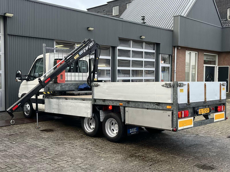 Iveco Daily 40C17 - Flatbed truck + crane - Bestelwagen met open laadbak: afbeelding 4 Iveco Daily 40C17 - Flatbed truck + crane - Bestelwagen met open laadbak: afbeelding 4