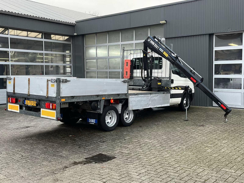 Iveco Daily 40C17 - Flatbed truck + crane - Bestelwagen met open laadbak: afbeelding 3 Iveco Daily 40C17 - Flatbed truck + crane - Bestelwagen met open laadbak: afbeelding 3