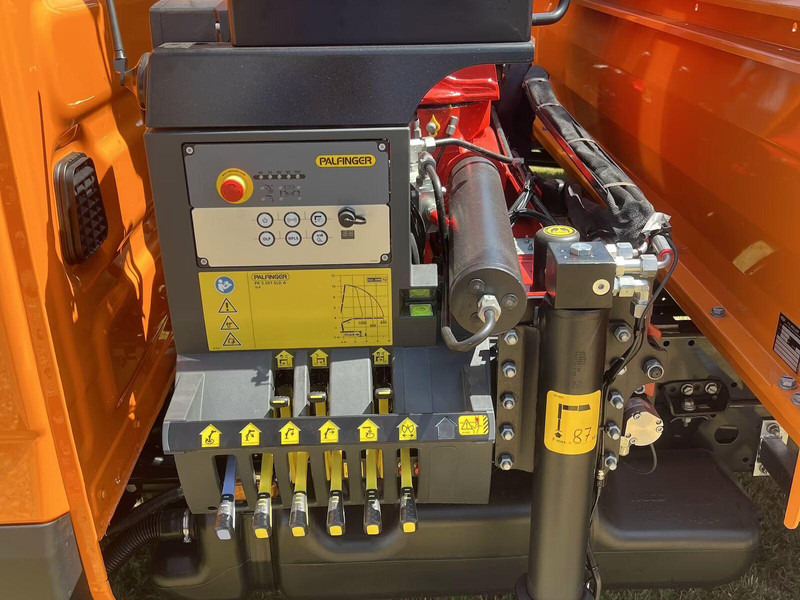 Iveco Daily 70C18H - Flatbed+crane - Vrachtwagen met open laadbak, Kraanwagen: afbeelding 3 Iveco Daily 70C18H - Flatbed+crane - Vrachtwagen met open laadbak, Kraanwagen: afbeelding 3