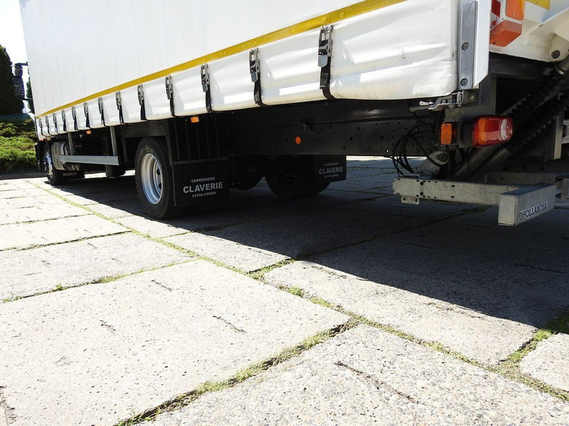 Bakwagen Iveco EUROCARGO 120 - 220 PLANDEKA WINDA 20 PALET AUTOMAT KLIMATYZACJA: afbeelding 18 Bakwagen Iveco EUROCARGO 120 - 220 PLANDEKA WINDA 20 PALET AUTOMAT KLIMATYZACJA: afbeelding 18