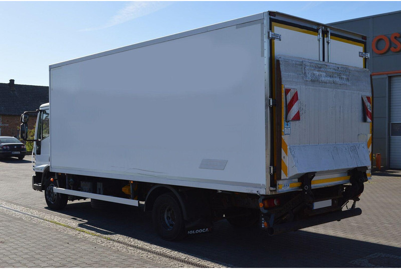 Iveco EUROCARGO 120EL18 REFRIGERATOR+LIFT SIDE DOOR - Koelwagen vrachtwagen: afbeelding 3 Iveco EUROCARGO 120EL18 REFRIGERATOR+LIFT SIDE DOOR - Koelwagen vrachtwagen: afbeelding 3