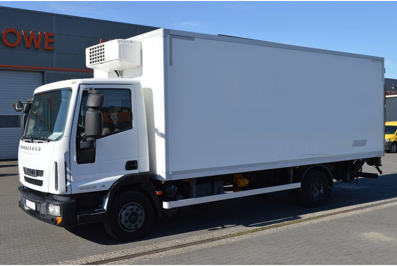Iveco EUROCARGO 120EL18 REFRIGERATOR+LIFT SIDE DOOR - Koelwagen vrachtwagen: afbeelding 2 Iveco EUROCARGO 120EL18 REFRIGERATOR+LIFT SIDE DOOR - Koelwagen vrachtwagen: afbeelding 2