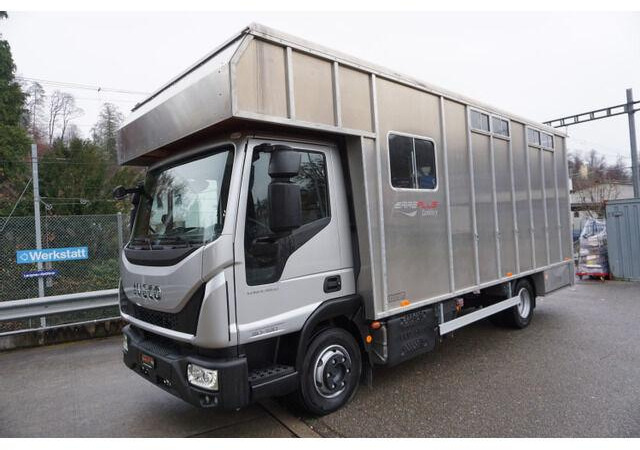 Iveco EUROCARGO 80-190 Lószállító - Veewagen vrachtwagen: afbeelding 1 Iveco EUROCARGO 80-190 Lószállító - Veewagen vrachtwagen: afbeelding 1