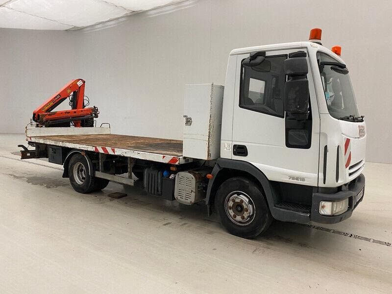 Iveco Eurocargo 75E18 - Vrachtwagen met open laadbak, Kraanwagen: afbeelding 2 Iveco Eurocargo 75E18 - Vrachtwagen met open laadbak, Kraanwagen: afbeelding 2