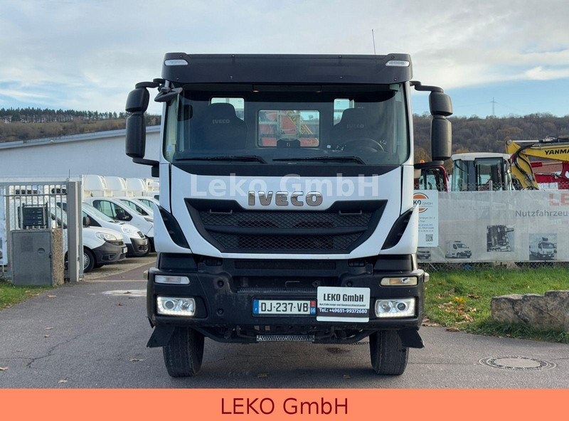 Iveco Trakker 450 Mit Kran( Palfinger PK 22002 .EH) - Vrachtwagen met open laadbak, Kraanwagen: afbeelding 3 Iveco Trakker 450 Mit Kran( Palfinger PK 22002 .EH) - Vrachtwagen met open laadbak, Kraanwagen: afbeelding 3