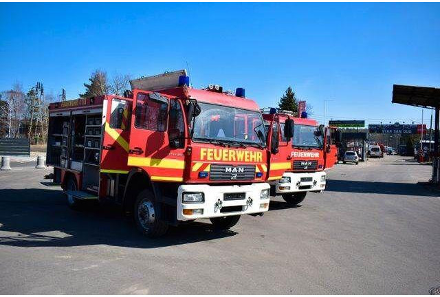 MAN 4x4 Firetruck Feuerwehr DOKA Expedition Camper - Brandweerwagen: afbeelding 2 MAN 4x4 Firetruck Feuerwehr DOKA Expedition Camper - Brandweerwagen: afbeelding 2