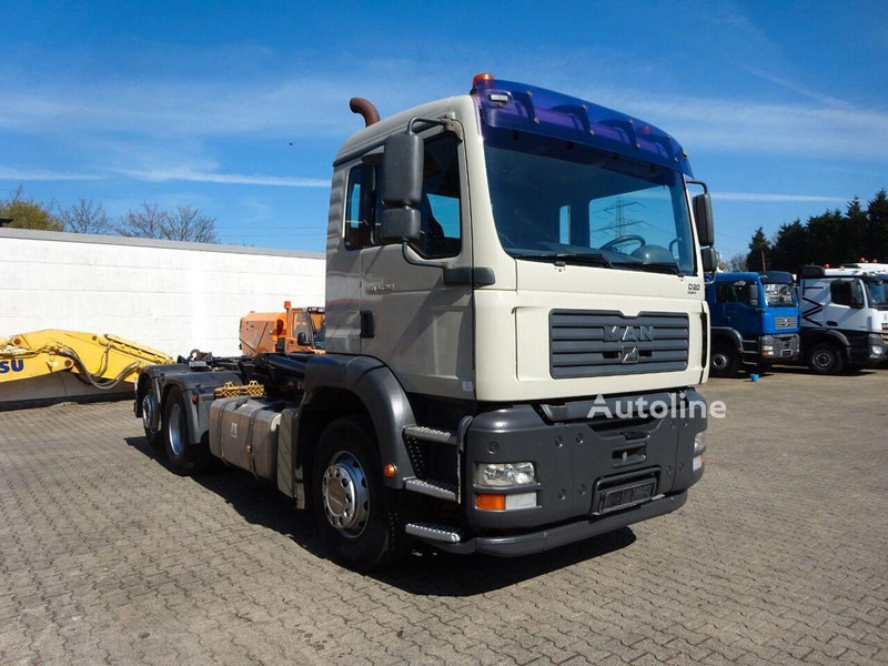 MAN TGA 26.310 6x4 Hook lift - Haakarmsysteem vrachtwagen: afbeelding 2 MAN TGA 26.310 6x4 Hook lift - Haakarmsysteem vrachtwagen: afbeelding 2