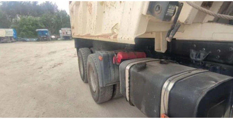 MAN TGA 33.410 - Kipper vrachtwagen: afbeelding 4 MAN TGA 33.410 - Kipper vrachtwagen: afbeelding 4