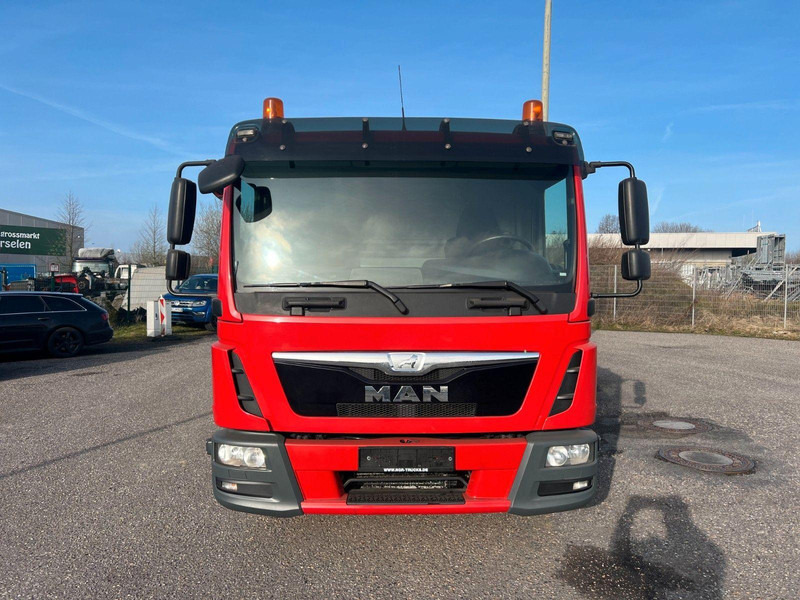 MAN TGL 10.180 Suction & pressure & rinsing truck - Vacuümwagen: afbeelding 2 MAN TGL 10.180 Suction & pressure & rinsing truck - Vacuümwagen: afbeelding 2
