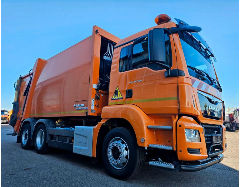 MAN TGS 28.360 - Garbage truck - Vuilniswagen: afbeelding 2 MAN TGS 28.360 - Garbage truck - Vuilniswagen: afbeelding 2