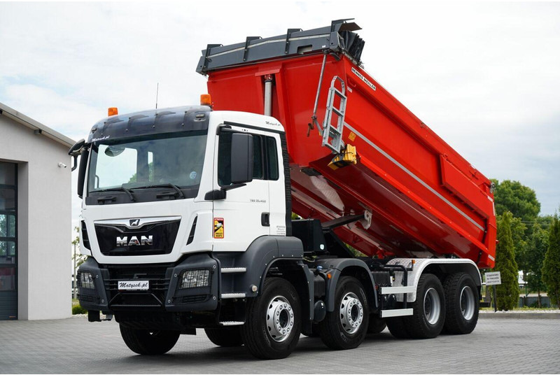 MAN TGS 35.460 / 8X4 / WYWROTKA TYLNOZSYPOWA / HYDROKLAPA / 2018 ROK - Kipper vrachtwagen: afbeelding 1 MAN TGS 35.460 / 8X4 / WYWROTKA TYLNOZSYPOWA / HYDROKLAPA / 2018 ROK - Kipper vrachtwagen: afbeelding 1