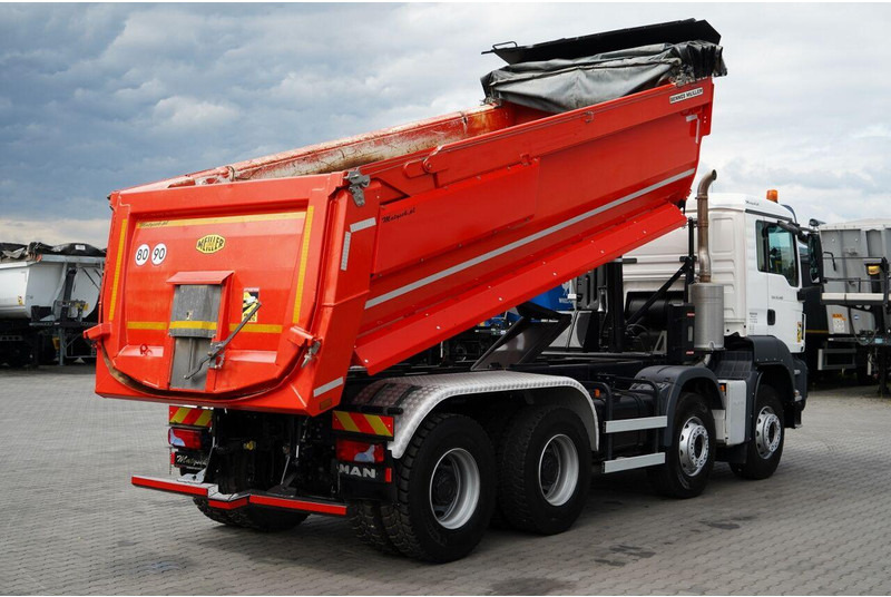 MAN TGS 35.460 / 8X4 / WYWROTKA TYLNOZSYPOWA / HYDROKLAPA / 2018 ROK - Kipper vrachtwagen: afbeelding 4 MAN TGS 35.460 / 8X4 / WYWROTKA TYLNOZSYPOWA / HYDROKLAPA / 2018 ROK - Kipper vrachtwagen: afbeelding 4