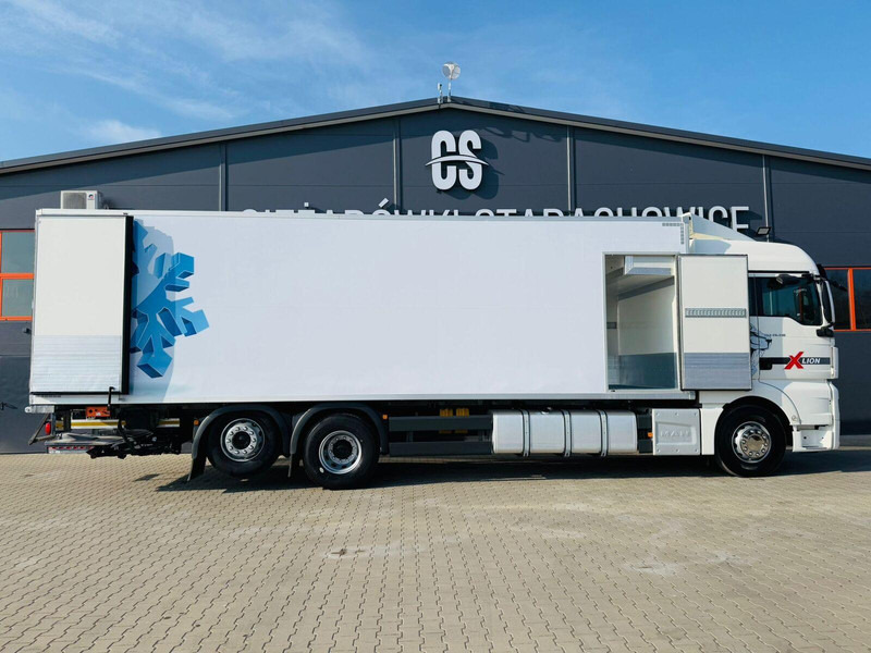 Koelwagen vrachtwagen MAN TGX 26.510 // E6 // Chłodnia 22Epal // 6x2 // winda // świeżo z: afbeelding 14