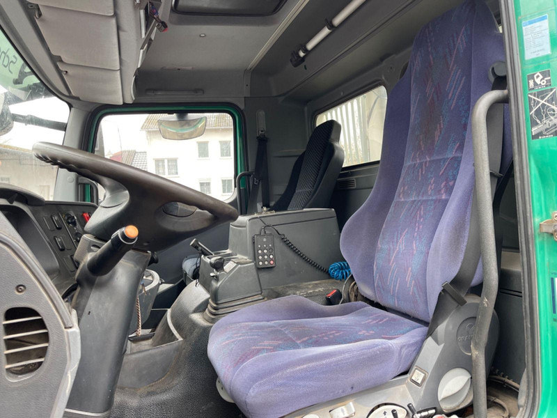 Mercedes-Benz 1833 Absetzkipper Bluetec 5 Klima 2 Hand Orig Km - Containertransporter/ Wissellaadbak vrachtwagen, Kraanwagen: afbeelding 5 Mercedes-Benz 1833 Absetzkipper Bluetec 5 Klima 2 Hand Orig Km - Containertransporter/ Wissellaadbak vrachtwagen, Kraanwagen: afbeelding 5