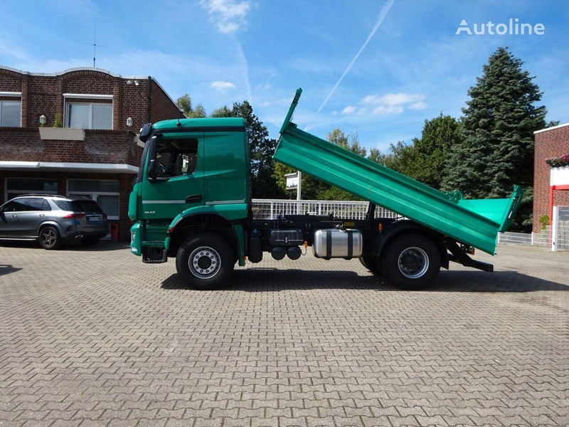Mercedes-Benz 1843 Arocs 3 way Meiller tipper - Kipper vrachtwagen: afbeelding 5 Mercedes-Benz 1843 Arocs 3 way Meiller tipper - Kipper vrachtwagen: afbeelding 5