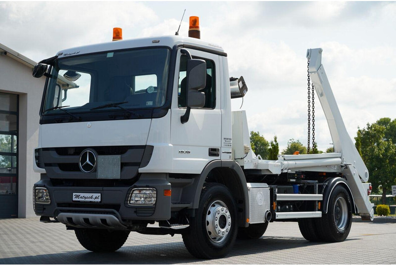 Mercedes-Benz ACTROS 1836 / 4X2 / BRAMOWIEC / PALFINGER M12T / EURO 6 / SPROW - Portaalarmsysteem vrachtwagen: afbeelding 1 Mercedes-Benz ACTROS 1836 / 4X2 / BRAMOWIEC / PALFINGER M12T / EURO 6 / SPROW - Portaalarmsysteem vrachtwagen: afbeelding 1