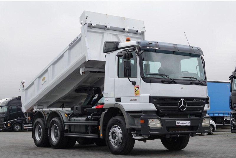 Kipper vrachtwagen Mercedes-Benz ACTROS 3336 / 6x4 / WYWROTKA / BORDMATIC / HYDROBURTA / MEILLER: afbeelding 6 Kipper vrachtwagen Mercedes-Benz ACTROS 3336 / 6x4 / WYWROTKA / BORDMATIC / HYDROBURTA / MEILLER: afbeelding 6