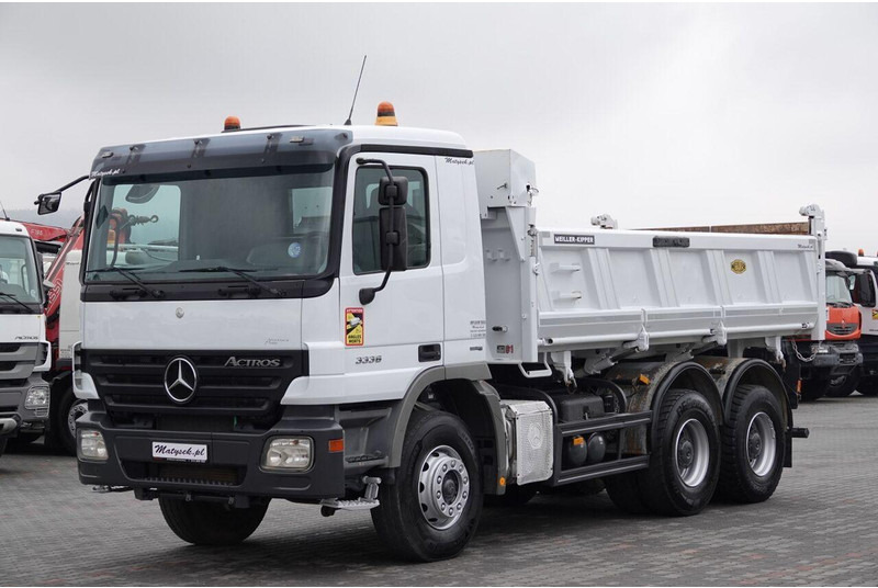 Kipper vrachtwagen Mercedes-Benz ACTROS 3336 / 6x4 / WYWROTKA / BORDMATIC / HYDROBURTA / MEILLER: afbeelding 12 Kipper vrachtwagen Mercedes-Benz ACTROS 3336 / 6x4 / WYWROTKA / BORDMATIC / HYDROBURTA / MEILLER: afbeelding 12