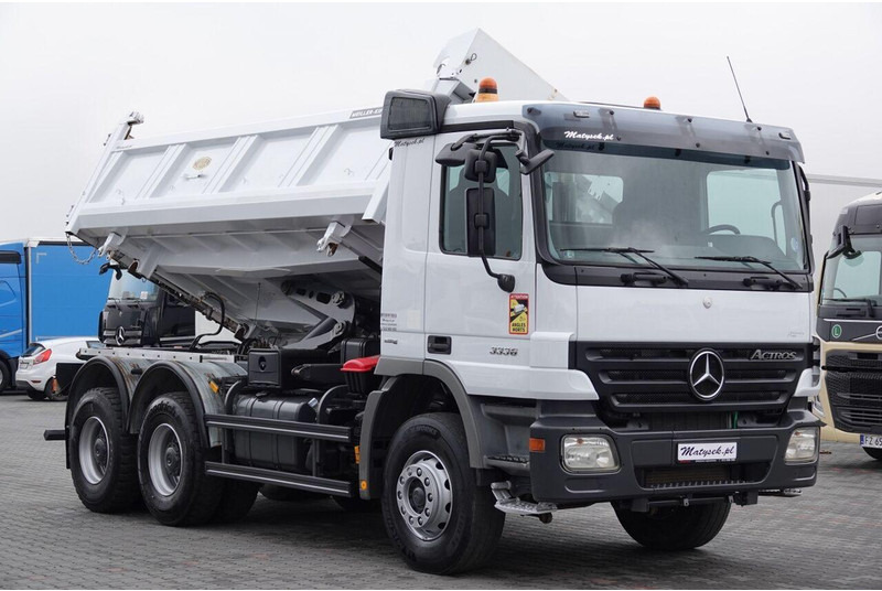 Kipper vrachtwagen Mercedes-Benz ACTROS 3336 / 6x4 / WYWROTKA / BORDMATIC / HYDROBURTA / MEILLER: afbeelding 11 Kipper vrachtwagen Mercedes-Benz ACTROS 3336 / 6x4 / WYWROTKA / BORDMATIC / HYDROBURTA / MEILLER: afbeelding 11