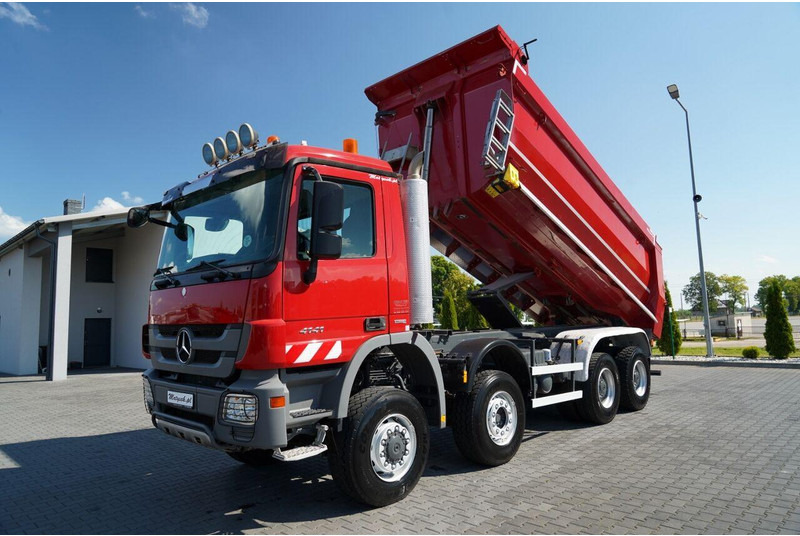 Mercedes-Benz ACTROS 4141 / 8X6 / WYWROTKA TYLNOZSYPOWA / MEILLER KIPPER 5.3M - Kipper vrachtwagen: afbeelding 2 Mercedes-Benz ACTROS 4141 / 8X6 / WYWROTKA TYLNOZSYPOWA / MEILLER KIPPER 5.3M - Kipper vrachtwagen: afbeelding 2