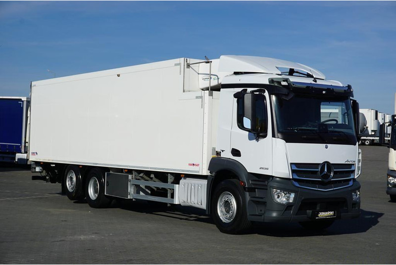 Mercedes-Benz ANTOS / 2535 / EURO 6 / CHŁODNIA + WINDA / 23 PALETY / OŚ SKRĘTN - Koelwagen vrachtwagen: afbeelding 2 Mercedes-Benz ANTOS / 2535 / EURO 6 / CHŁODNIA + WINDA / 23 PALETY / OŚ SKRĘTN - Koelwagen vrachtwagen: afbeelding 2
