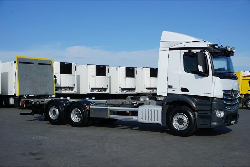 Mercedes-Benz ANTOS / 2545 / ACC / E 6 / BDF + WINDA / 7.15 , 7.45, 7.82 M / O - Chassis vrachtwagen: afbeelding 4 Mercedes-Benz ANTOS / 2545 / ACC / E 6 / BDF + WINDA / 7.15 , 7.45, 7.82 M / O - Chassis vrachtwagen: afbeelding 4