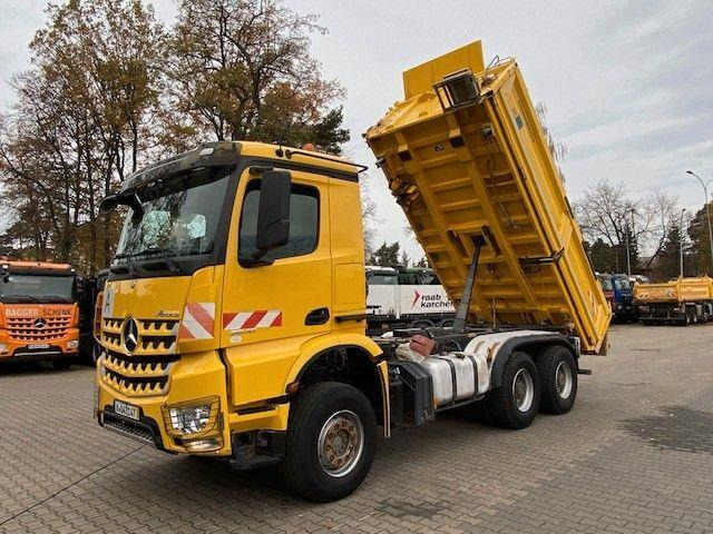 Mercedes-Benz AROCS 2648 - Kipper vrachtwagen: afbeelding 1 Mercedes-Benz AROCS 2648 - Kipper vrachtwagen: afbeelding 1