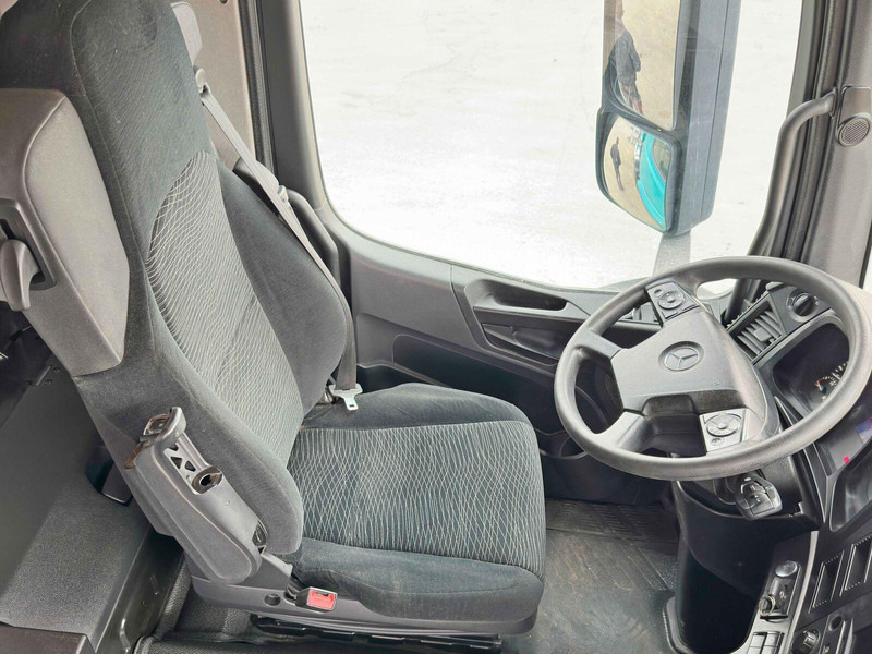 Kipper vrachtwagen Mercedes-Benz AROCS 4142* KIPPER / 8x4 * TOPZUSTAND: afbeelding 9 Kipper vrachtwagen Mercedes-Benz AROCS 4142* KIPPER / 8x4 * TOPZUSTAND: afbeelding 9