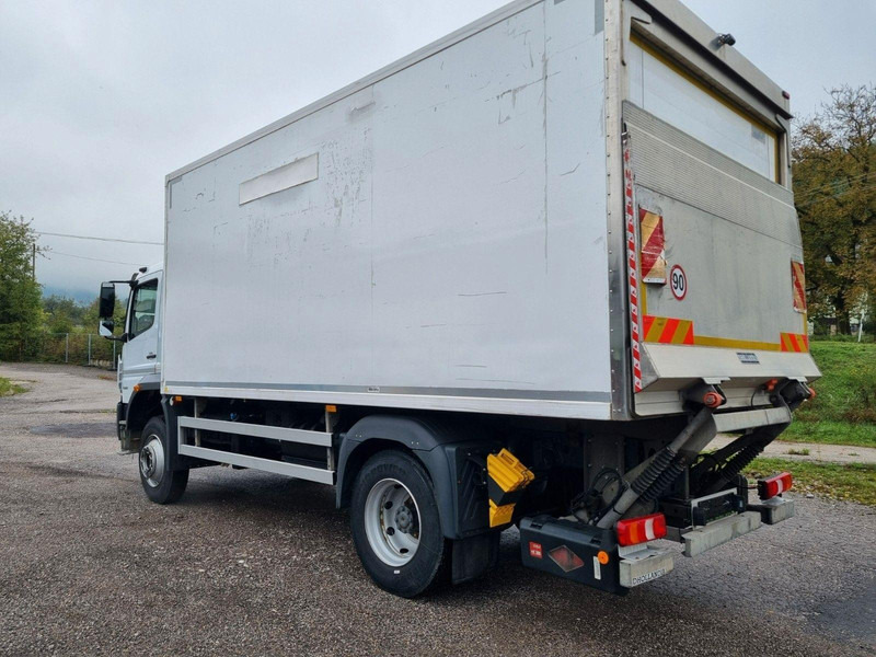 Mercedes-Benz ATEGO 1323 4x4 Refrigerated CARRIER XARIOS 600MT + Tail Lift - Koelwagen vrachtwagen: afbeelding 3 Mercedes-Benz ATEGO 1323 4x4 Refrigerated CARRIER XARIOS 600MT + Tail Lift - Koelwagen vrachtwagen: afbeelding 3