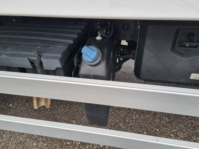 Mercedes-Benz ATEGO 1323 4x4 Refrigerated CARRIER XARIOS 600MT + Tail Lift - Koelwagen vrachtwagen: afbeelding 5 Mercedes-Benz ATEGO 1323 4x4 Refrigerated CARRIER XARIOS 600MT + Tail Lift - Koelwagen vrachtwagen: afbeelding 5