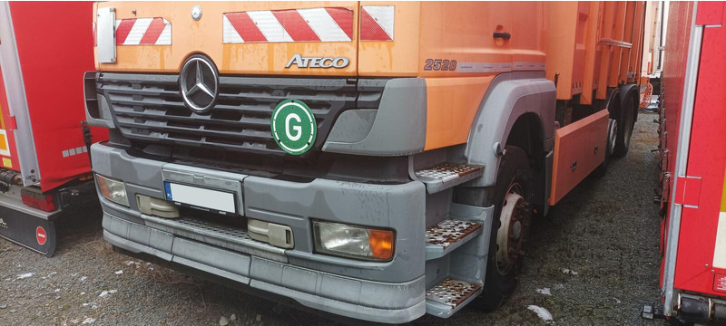 Mercedes-Benz ATEGO 2528 2628 ZOELLER MEDIUM Garbage Truck - Vuilniswagen: afbeelding 1 Mercedes-Benz ATEGO 2528 2628 ZOELLER MEDIUM Garbage Truck - Vuilniswagen: afbeelding 1