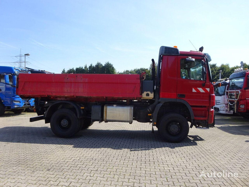 Mercedes-Benz Actros 1832 - 3 way tipper - Kipper vrachtwagen: afbeelding 3 Mercedes-Benz Actros 1832 - 3 way tipper - Kipper vrachtwagen: afbeelding 3