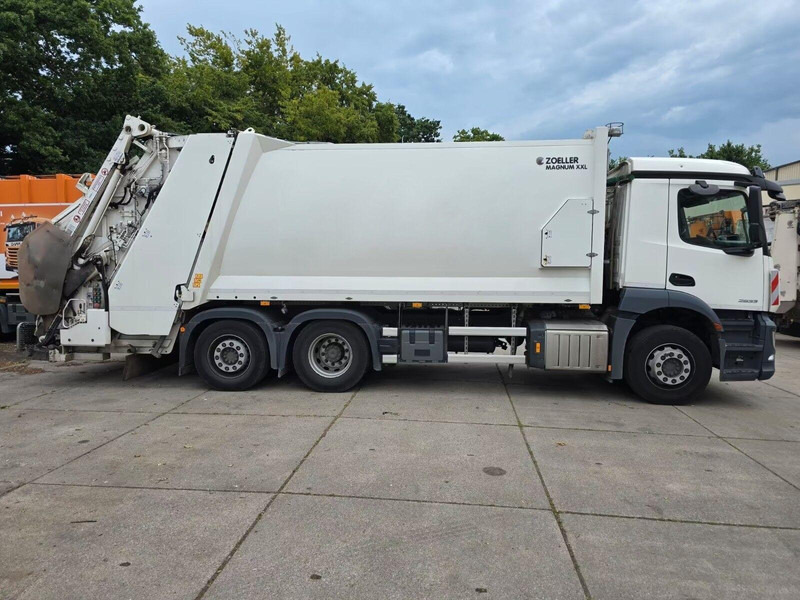 Mercedes-Benz Actros 2533 - Garbage truck - Vuilniswagen: afbeelding 3 Mercedes-Benz Actros 2533 - Garbage truck - Vuilniswagen: afbeelding 3