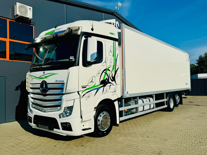 Mercedes-Benz Actros 2542 - Koelwagen vrachtwagen: afbeelding 1 Mercedes-Benz Actros 2542 - Koelwagen vrachtwagen: afbeelding 1