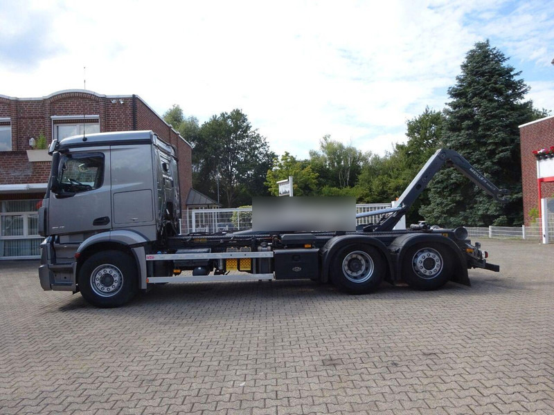 Mercedes-Benz Actros 2545 Hook lift truck 6x2 - Haakarmsysteem vrachtwagen, Kraanwagen: afbeelding 4 Mercedes-Benz Actros 2545 Hook lift truck 6x2 - Haakarmsysteem vrachtwagen, Kraanwagen: afbeelding 4