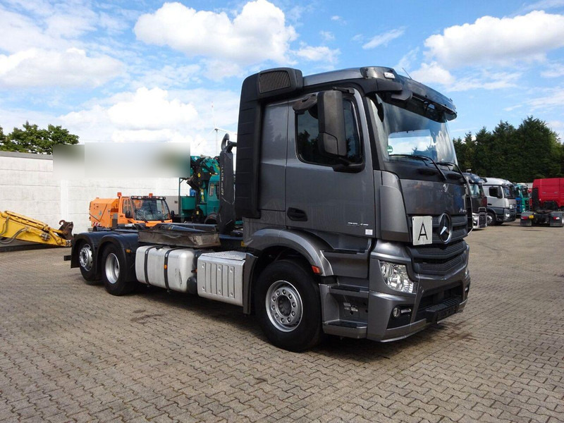 Mercedes-Benz Actros 2545 Hook lift truck 6x2 - Haakarmsysteem vrachtwagen, Kraanwagen: afbeelding 3 Mercedes-Benz Actros 2545 Hook lift truck 6x2 - Haakarmsysteem vrachtwagen, Kraanwagen: afbeelding 3