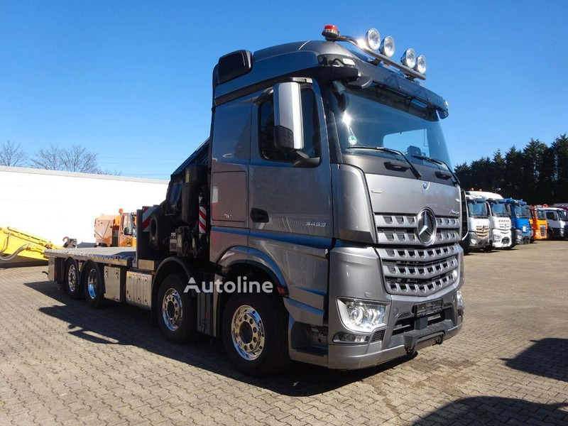 Mercedes-Benz Arocs 3453 8x2 Open Flatbed + Crane Fassi F820 - Vrachtwagen met open laadbak, Kraanwagen: afbeelding 1 Mercedes-Benz Arocs 3453 8x2 Open Flatbed + Crane Fassi F820 - Vrachtwagen met open laadbak, Kraanwagen: afbeelding 1