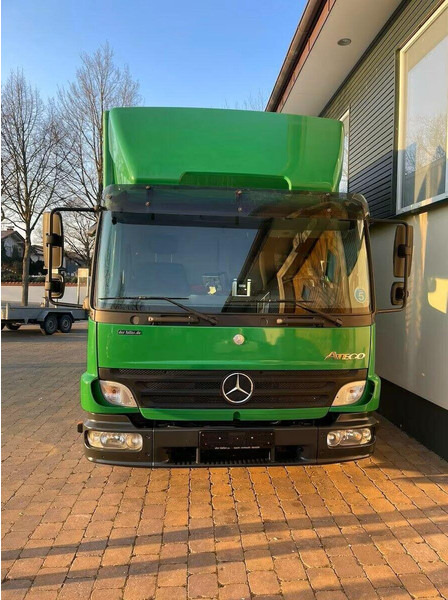 Mercedes-Benz Atego 1018 - Horse transporter - Paardenvrachtwagen: afbeelding 3 Mercedes-Benz Atego 1018 - Horse transporter - Paardenvrachtwagen: afbeelding 3