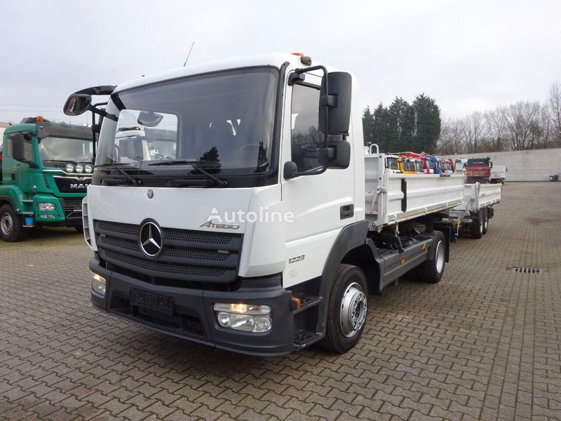 Mercedes-Benz Atego 1223 - 3 way tipper+semi-trailer - Kipper vrachtwagen: afbeelding 1 Mercedes-Benz Atego 1223 - 3 way tipper+semi-trailer - Kipper vrachtwagen: afbeelding 1