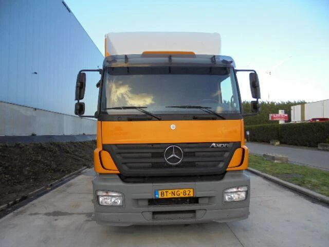 Mercedes-Benz Axor 1829 - Vacuum truck - Vacuümwagen: afbeelding 2 Mercedes-Benz Axor 1829 - Vacuum truck - Vacuümwagen: afbeelding 2