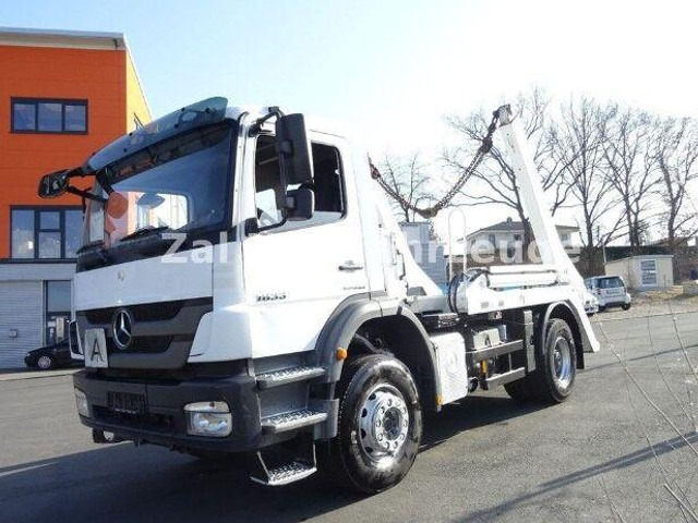 Mercedes-Benz Axor 1833 - Portaalarmsysteem vrachtwagen: afbeelding 1 Mercedes-Benz Axor 1833 - Portaalarmsysteem vrachtwagen: afbeelding 1